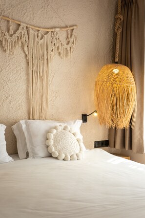 Premium bedding, minibar, in-room safe, desk - Gran Via Alsancak (Izmir)