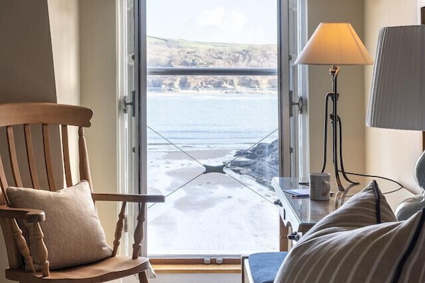 Superior Room, Partial Sea View