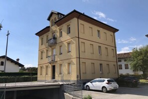 Esterni