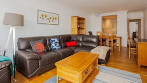 Appartement, plusieurs lits | Salle de séjour