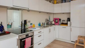 Appartement, 2 lits doubles | Cuisine privée | Réfrigérateur, four, plaque de cuisson
