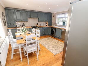 Cottage | Interior