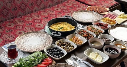 AURORA SIĞACIK HOTEL