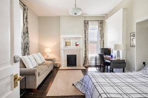 3 chambres, bureau, fer et planche à repasser, Wi-Fi gratuit