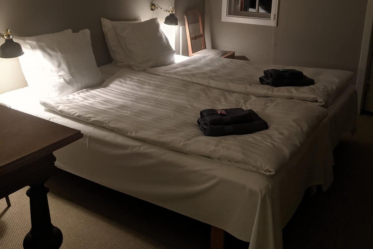 Klassieke kamer, 1 twee- of 2 eenpersoonsbedden | Individueel gedecoreerd, individueel gemeubileerd