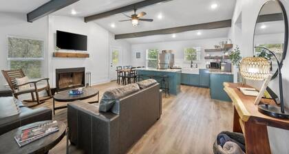 Lakefront, Kayaks, 2.5 acres, March Dates Open