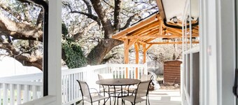 Private Lake Stay, Kayaks, 2.5 acres, July Dates Open