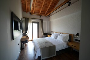 Ropa de cama hipoalergénica, colchones con efecto memoria y minibar 