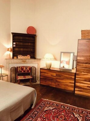 3 Schlafzimmer, Schreibtisch, Bügeleisen/Bügelbrett, kostenloses WLAN