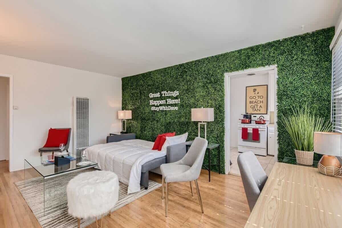 1 chambre, bureau, fer et planche à repasser, Wi-Fi