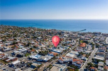 Location, Location, Location! Enjoy year round fun and relaxation while being both close to fine dining, shopping, and the beach!