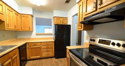 Nice 2 Bedroom Great for Contractors