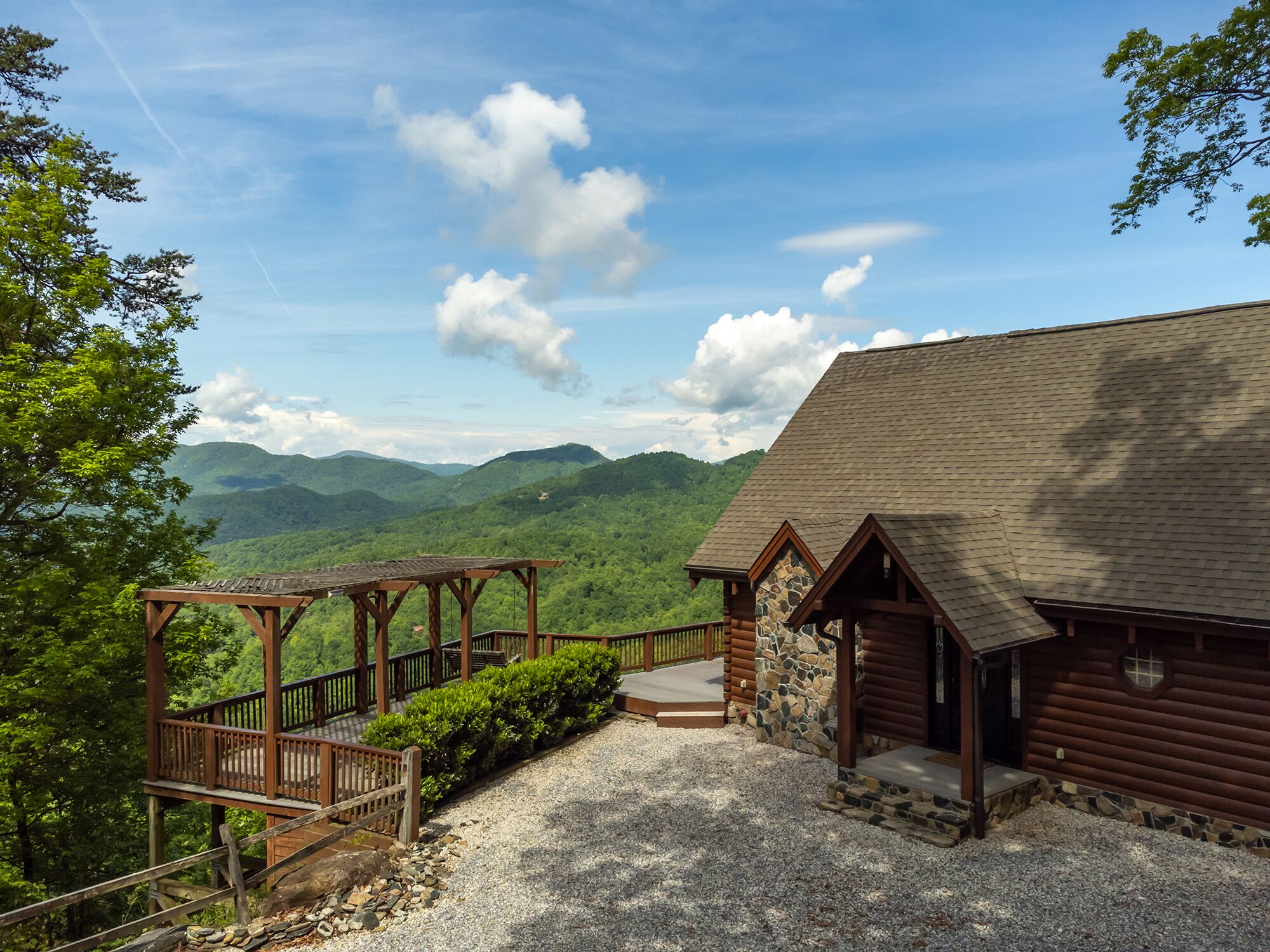 A Celestial Chalet | Pets, Hot Tub & Majestic Mountain Views!
