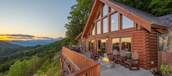 A Celestial Chalet | Pets, Hot Tub & Majestic Mountain Views!