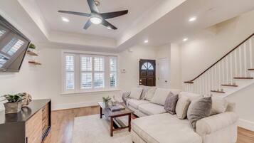 Smart TV, DVD player, offices