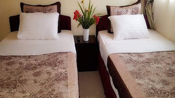 Twin Room | Individually decorated, individually furnished, desk, free WiFi