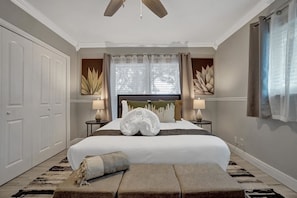 5 habitaciones, tabla de planchar con plancha, wifi y ropa de cama