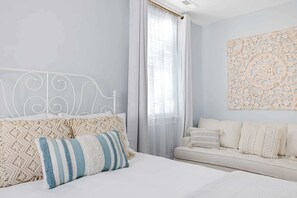 3 bedrooms, desk, iron/ironing board, travel cot