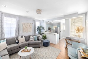 Smart TV, videogiochi, impianto stereo, studio