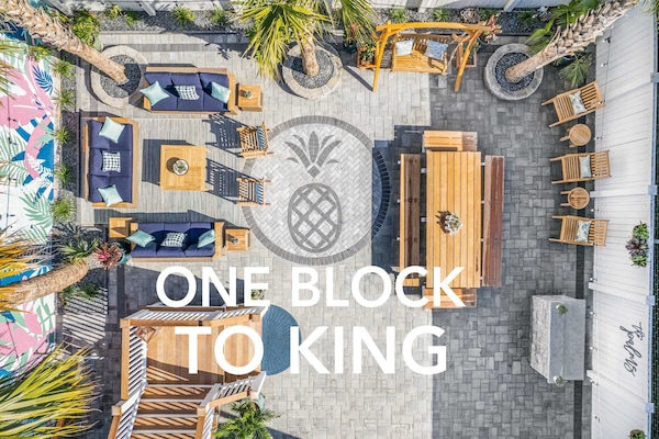 Perfect Location, Central to Historic Downtown Charleston