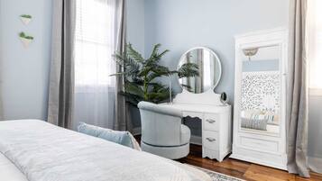 2 slaapkamers, een strijkplank/strijkijzer, wifi, beddengoed