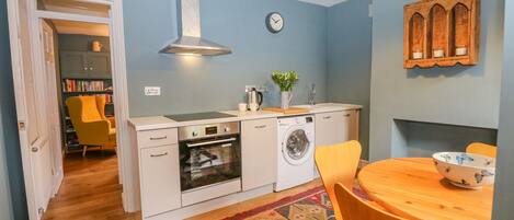 Cottage | Interior