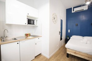 1 室のベッドルーム、デスク、アイロン / アイロン台、WiFi