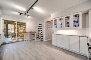 Interior - The Lodge, Sweet Waterfront Cottage, Separate Unit  (Antioch)