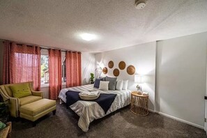 3 bedrooms, iron/ironing board, free WiFi, bed sheets