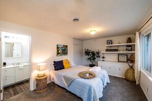 3 chambres, fer et planche à repasser, Wi-Fi gratuit, draps fournis