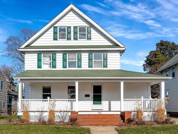 المنشأة من الخارج