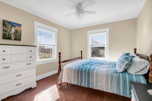 3 عدّة غرف نوم وواي فاي وملاءات أسرّة