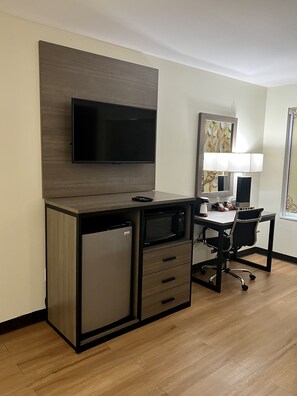 Bureau, Wi-Fi gratuit, draps fournis