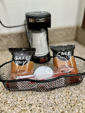 Standard Double Room | Desk, free WiFi, bed sheets