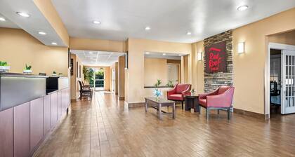 Red Roof Inn & Suites Houma