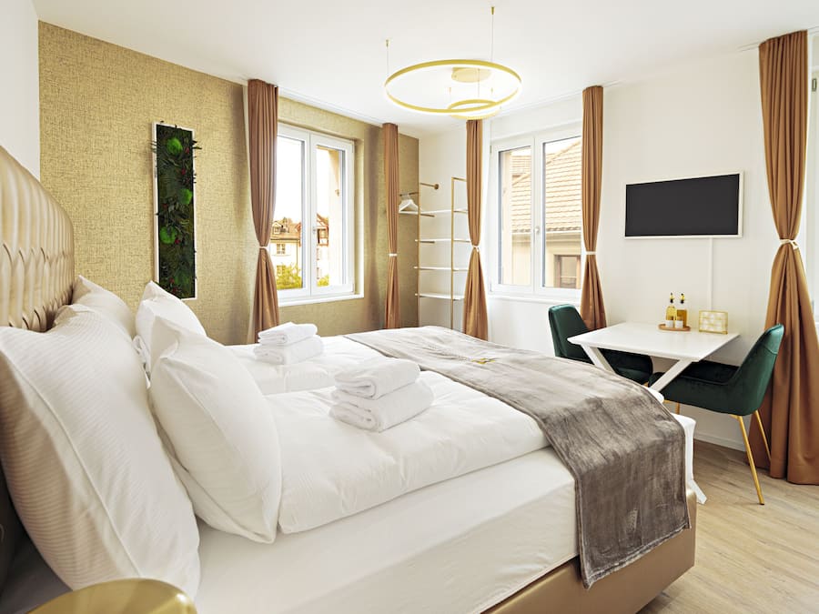 Sengetøy av topp kvalitet, dundyner og senger med overmadrass