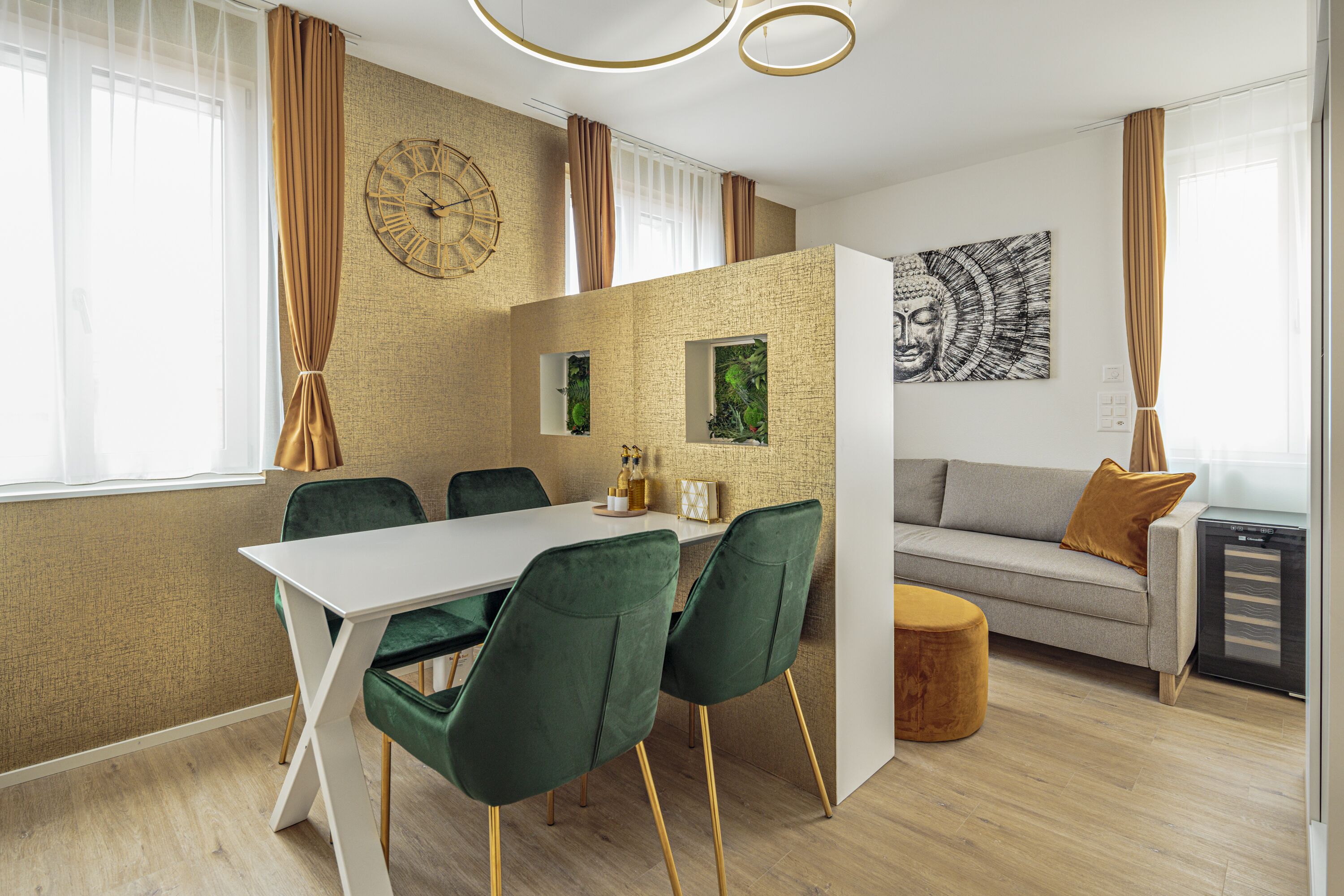 Een 43-inch smart-tv met digitale zenders, een televisie en Netflix