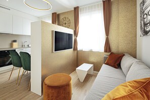 Een 43-inch smart-tv met digitale zenders, televisie en Netflix