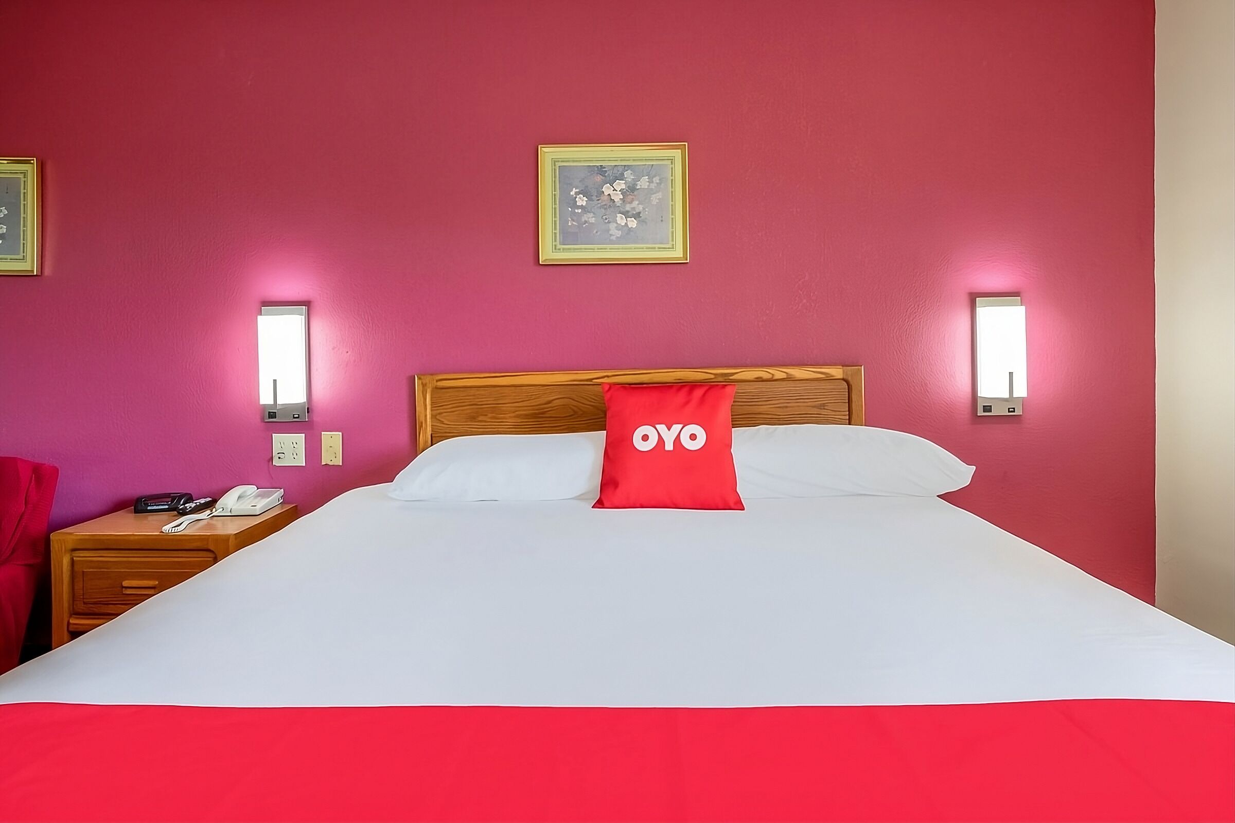 Pet-Friendly Accommodation in Chesaning! Free Parking, Near Curwood Castle!