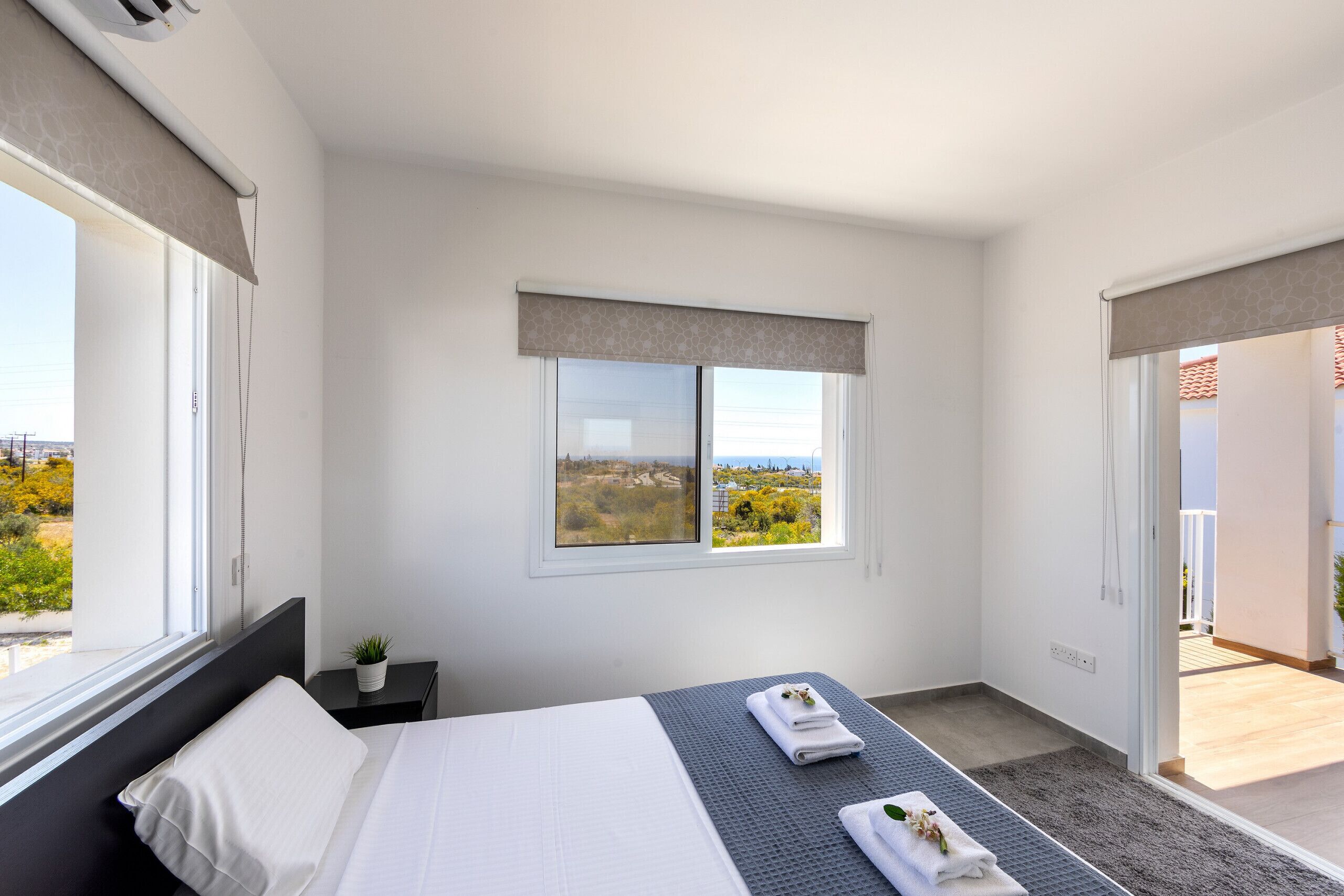 3 bedrooms, in-room safe, iron/ironing board, free WiFi