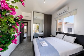 3 bedrooms, in-room safe, iron/ironing board, free WiFi