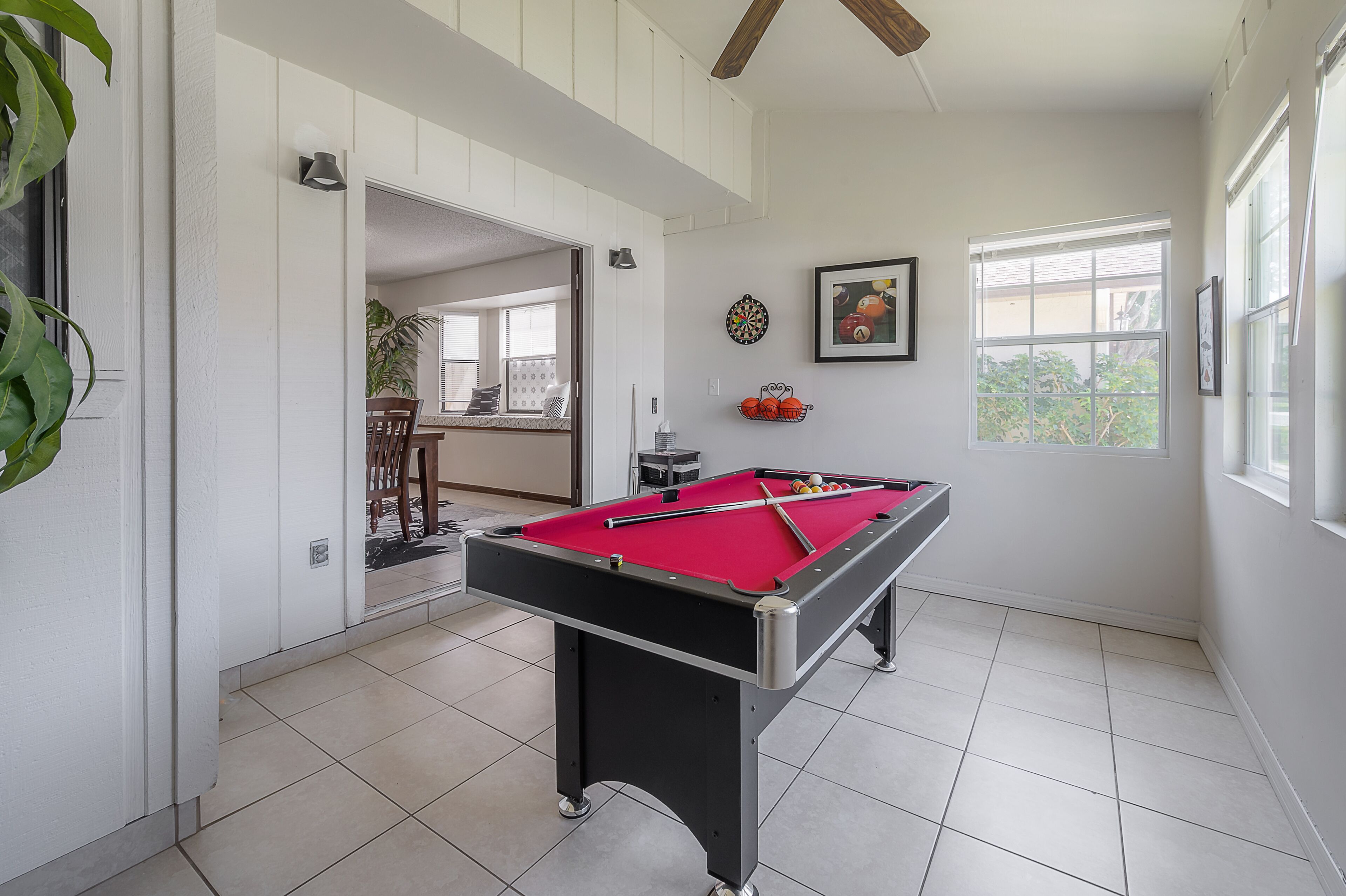 Spacious home with a game room- just 2 minutes from the Lake!