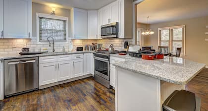 Secluded living in Woodstock! Pets and Long stays OK! Sleeps 12+
