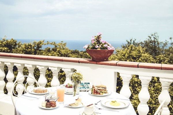 Café da manhã continental grátis todos os dias