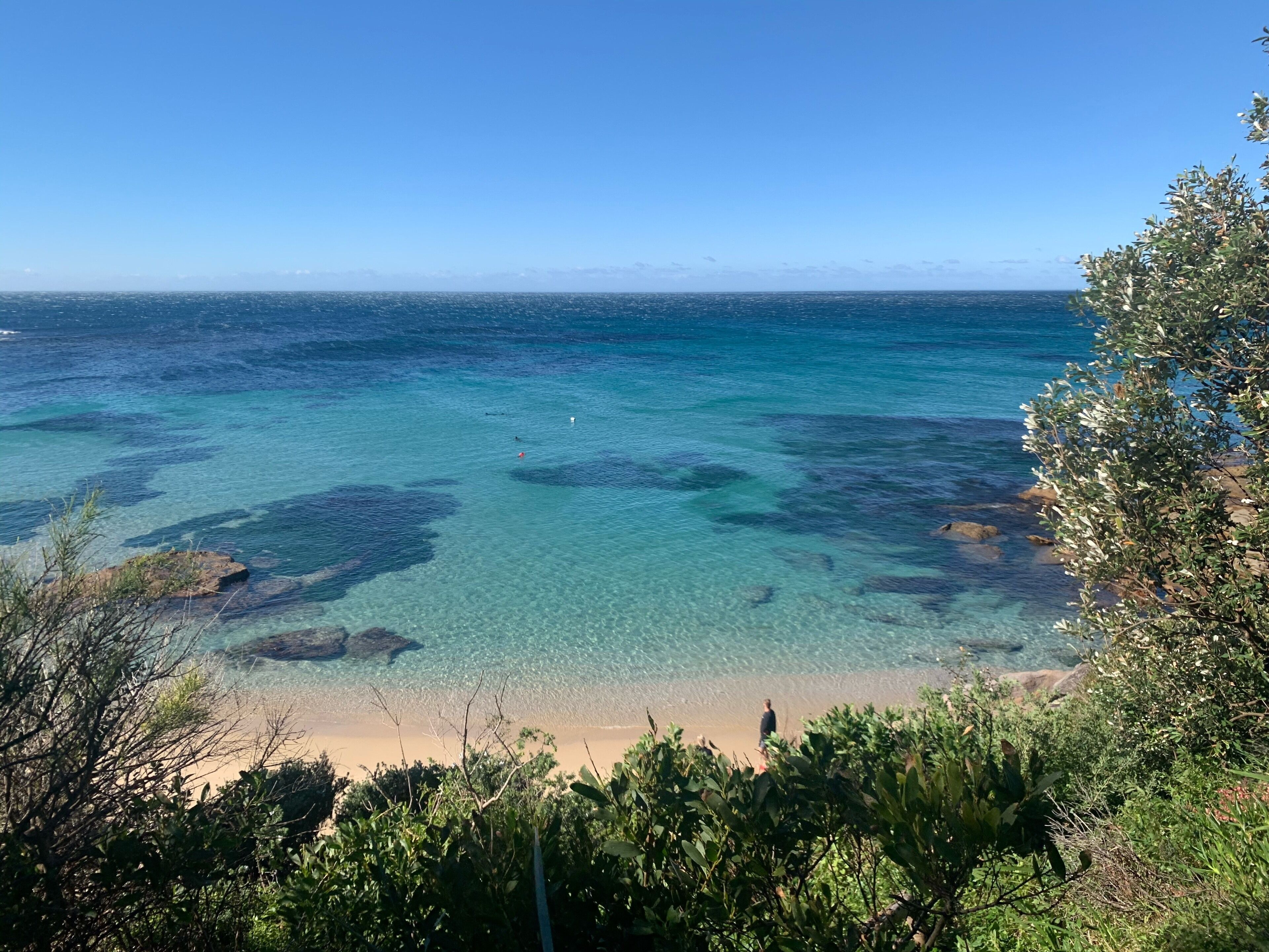 Seaview apartment directly across from the beach — image 20