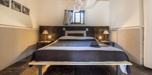 2 عدّة غرف نوم ومكواة/لوح كي وسرير سفر وواي فاي مجانًا