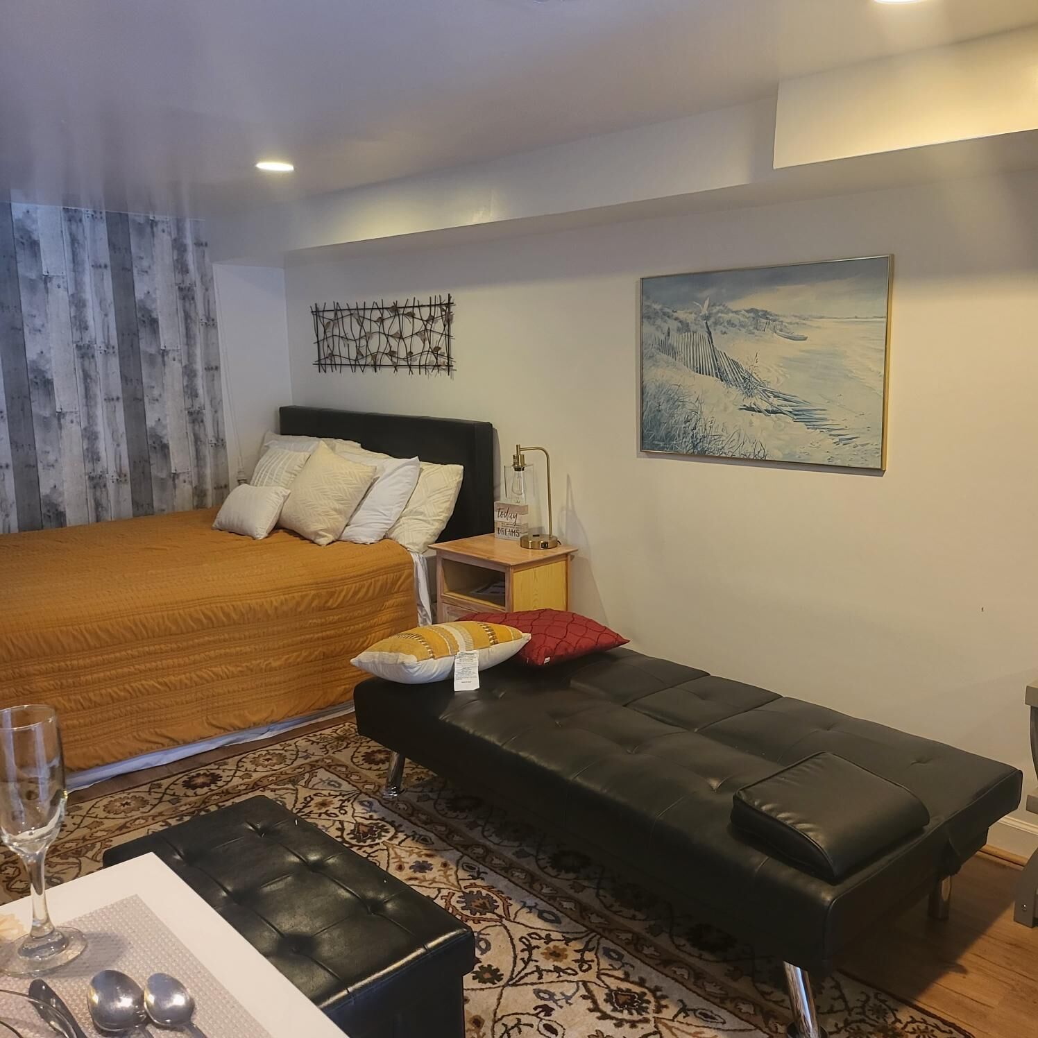 1 slaapkamer, een bureau, een strijkplank/strijkijzer, gratis wifi