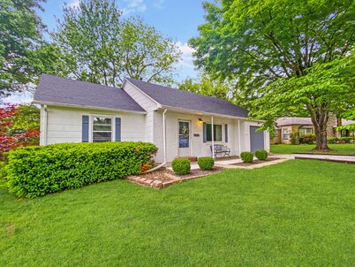 The Aviary Cottage:  Bunkbed, Near Playground, Swing, Full Fence, Central to all