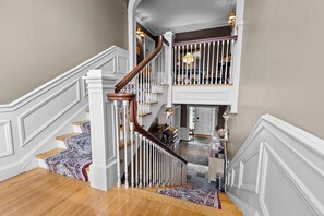 Interior - Historic Salyards Mansion by Heirloom Boutique Collection (Duluth)