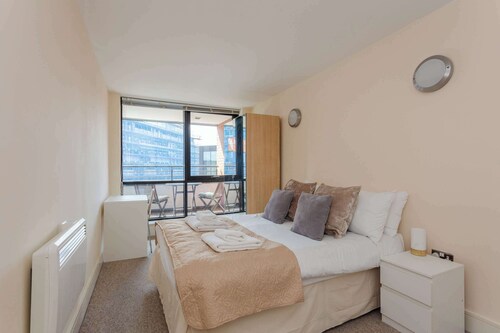 Fantastically Located 1BD Flat in Central London